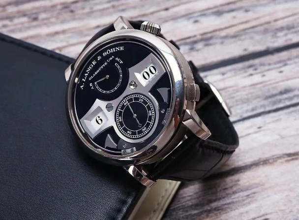 朗格手表表带表扣松动该如何维修？